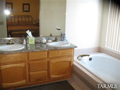11046 E Trailhead Rd, Tucson, AZ 85748 photo 7