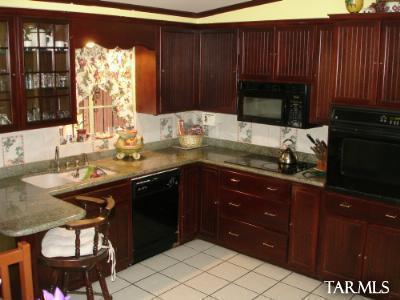 5652 E Cooper St, Tucson, AZ 85711 photo 2