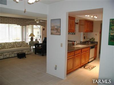 7662 Edison St, Tucson, AZ 85715 photo 2