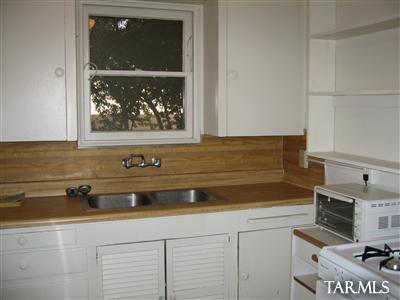2149 E Mabel St, Tucson, AZ 85719 photo 2