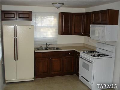 413 E Jacinto St, Tucson, AZ 85705 photo 5
