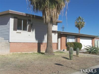 7901 E 2nd St, Tucson, AZ 85710 photo 2