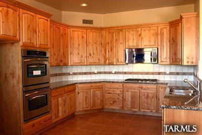 13557 S Sundown Ranch Rd E, Vail, AZ 85641 photo 2