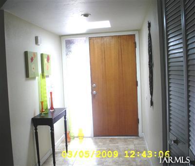 1932 S Timberline Ave, Tucson, AZ 85710 photo 2