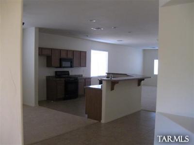 5979 E Franklin Tale Dr, Tucson, AZ 85706 photo 2