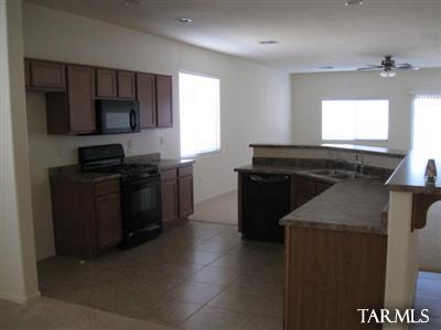 5979 E Franklin Tale Dr, Tucson, AZ 85706 photo 3