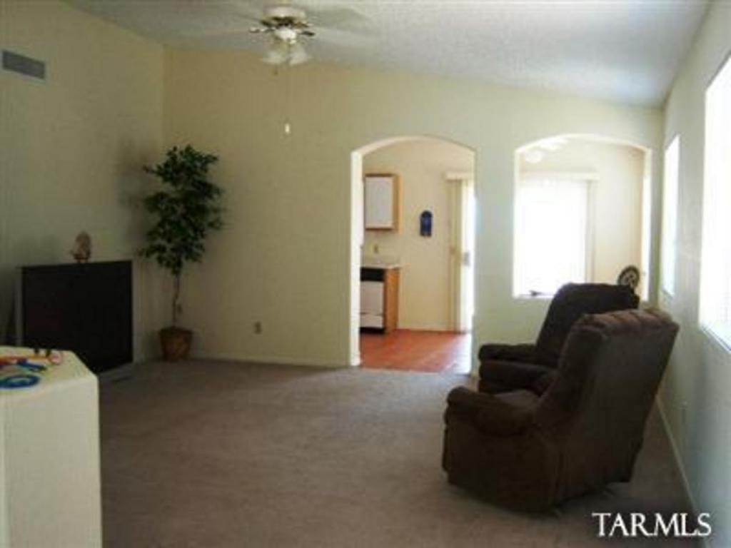 8829 E Fruit Tree Dr, Tucson, AZ 85730 photo 3