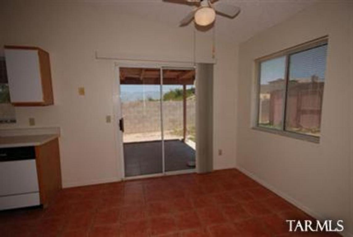 8829 E Fruit Tree Dr, Tucson, AZ 85730 photo 4