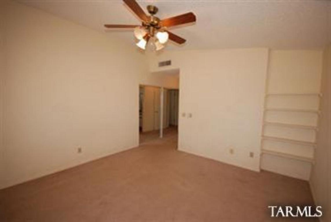 8829 E Fruit Tree Dr, Tucson, AZ 85730 photo 5