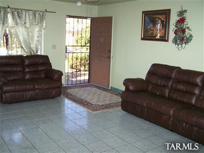 3739 E Drydock Pl, Tucson, AZ 85739 photo 6