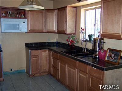 3739 E Drydock Pl, Tucson, AZ 85739 photo 10
