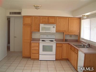 7441 E Perth Pl, Tucson, AZ 85730 photo 3