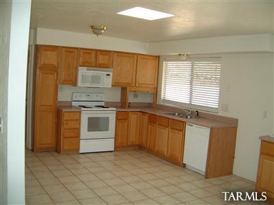 7441 E Perth Pl, Tucson, AZ 85730 photo 2