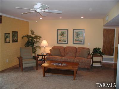 11670 E Snyder Rd, Tucson, AZ 85749 photo 3