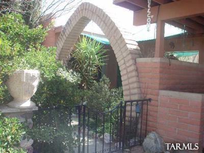 9254 E Walnut Tree Dr, Tucson, AZ 85749 photo 1