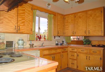 1702 Edison St, Tucson, AZ 85719 photo 5