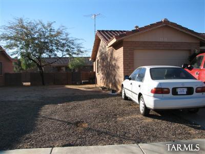 6416 S Buckaroo Loop, Tucson, AZ 85757 photo 2