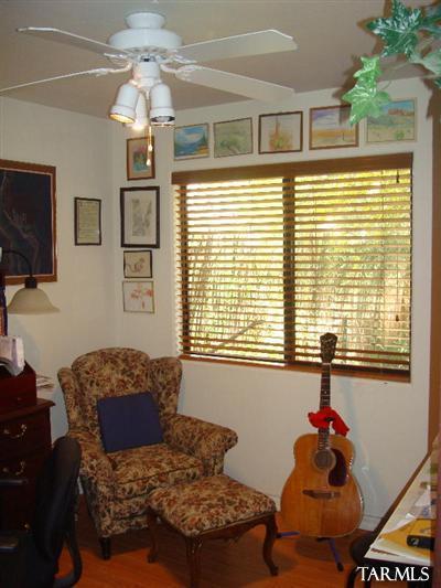 96 E Limberlost Dr #103, Tucson, AZ 85705 photo 6
