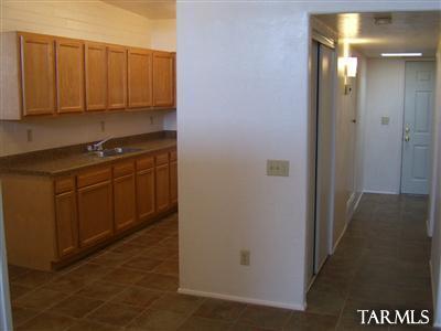806 W Wedwick, Tucson, AZ 85706 photo 3