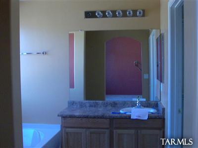 5941 E Chaucers Dr, Tucson, AZ 85706 photo 3