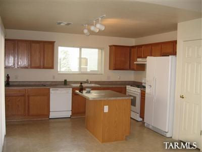 4233 E Babbling Brk, Tucson, AZ 85712 photo 7