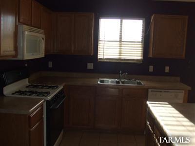 10596 S Margie Pl, Vail, AZ 85641 photo 5