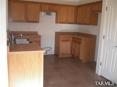 1607 W Valladolid Dr, Tucson, AZ 85746 photo 3