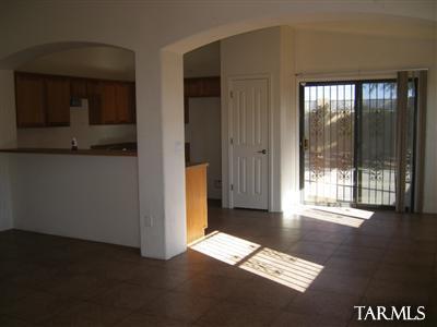 1607 W Valladolid Dr, Tucson, AZ 85746 photo 2