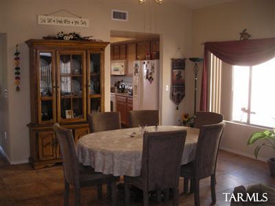 10568 E Heartleaf Willow Rd, Tucson, AZ 85747 photo 3