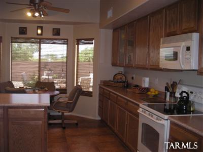 10568 E Heartleaf Willow Rd, Tucson, AZ 85747 photo 13