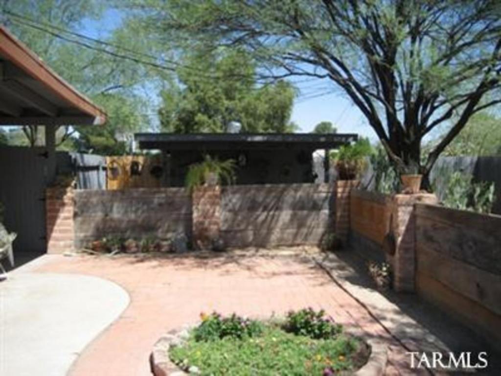 5671 E Copper St, Tucson, AZ 85712 photo 13