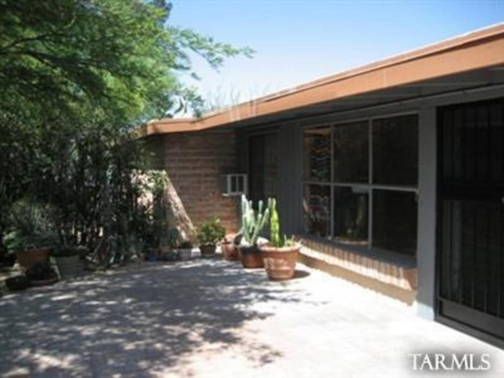 5671 E Copper St, Tucson, AZ 85712 photo 11
