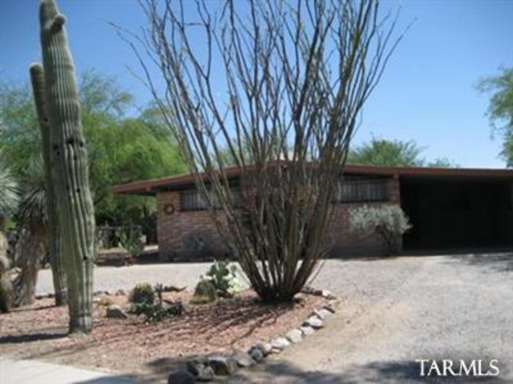 5671 E Copper St, Tucson, AZ 85712 photo 2