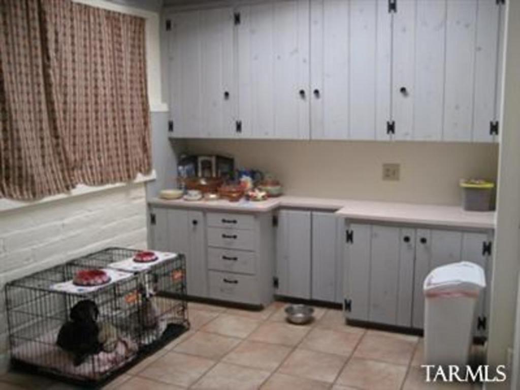 5671 E Copper St, Tucson, AZ 85712 photo 7