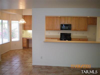 10277 E Buffaloberry Loop, Tucson, AZ 85748 photo 8