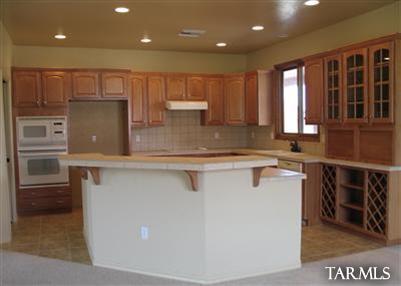 220 N Westview Dr, Vail, AZ 85641 photo 2