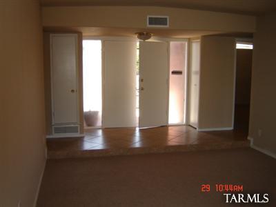 8451 Eli St, Tucson, AZ 85710 photo 3