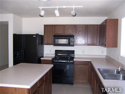 5888 E Tercel Dr, Tucson, AZ 85756 photo 6