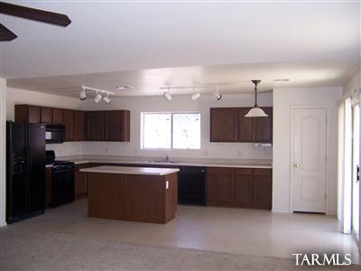 5888 E Tercel Dr, Tucson, AZ 85756 photo 3