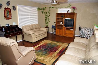 1040 Edison St, Tucson, AZ 85719 photo 4
