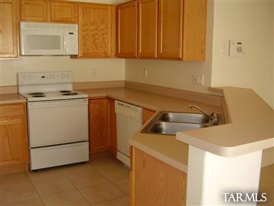 7033 E Strike Eagle Way, Tucson, AZ 85730 photo 5