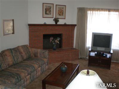 7615 E Turnquist St, Tucson, AZ 85715 photo 2