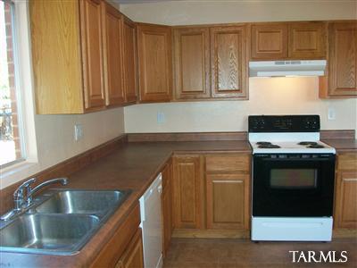 7241 E 29th St, Tucson, AZ 85710 photo 4