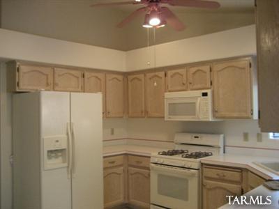 7441 E Riverbank Loop, Tucson, AZ 85715 photo 12
