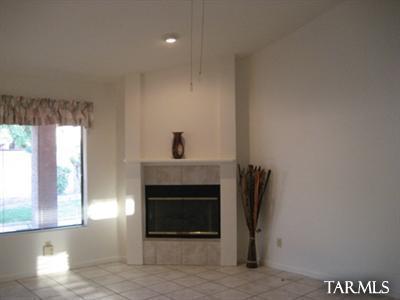 7441 E Riverbank Loop, Tucson, AZ 85715 photo 9