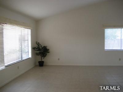 7441 E Riverbank Loop, Tucson, AZ 85715 photo 6