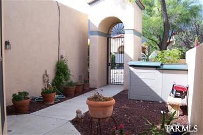 4664 E Chaco Pl, Tucson, AZ 85718 photo 2