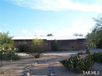 1502 E Kleindale Rd, Tucson, AZ 85719 photo 1