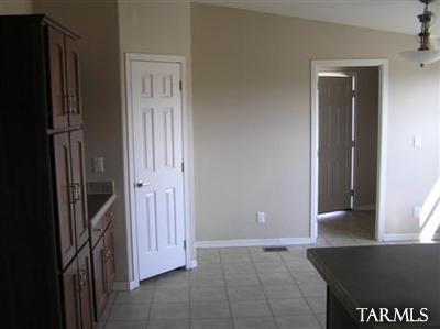 13055 S Twin Star Dr, Vail, AZ 85641 photo 5