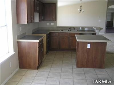 13055 S Twin Star Dr, Vail, AZ 85641 photo 3